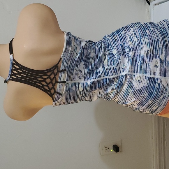Lululemon purple/blue racerback top 6 - Picture 5 of 8